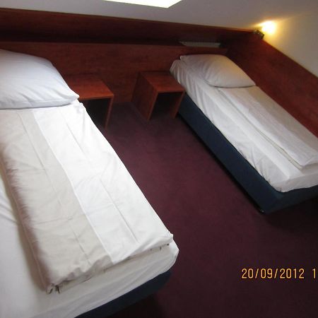 Altstadt Hotel Rheinblick Дюссельдорф Экстерьер фото