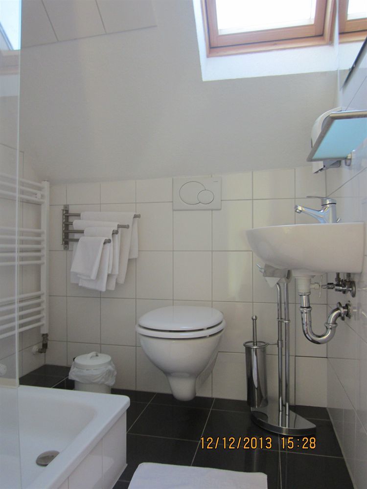 Altstadt Hotel Rheinblick Дюссельдорф Экстерьер фото
